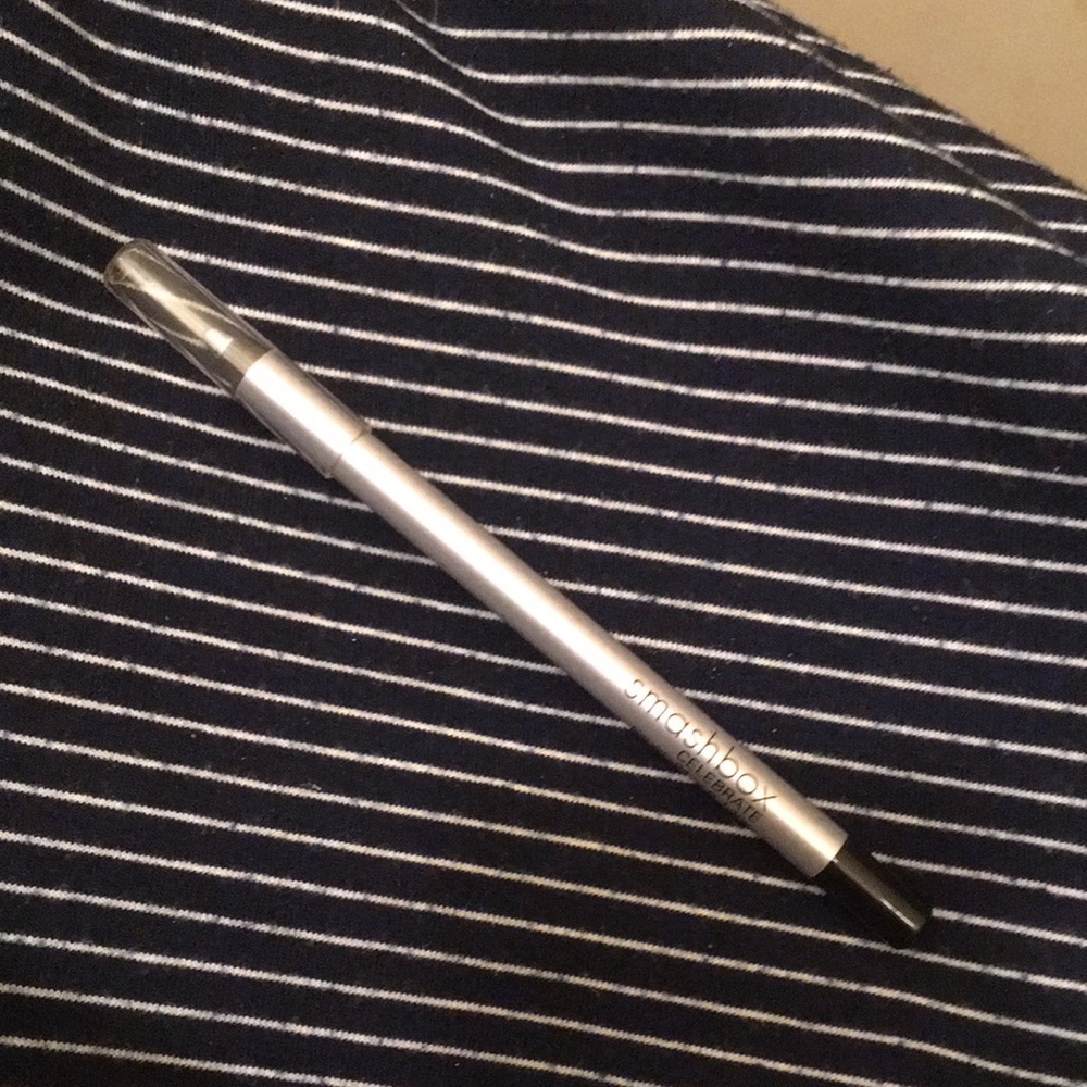 Smashbox silver eyeliner